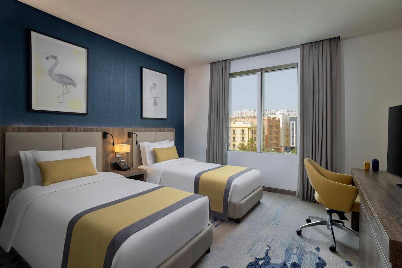 Voco Al Khobar By Ihg Hotel Kültér fotó Standard room