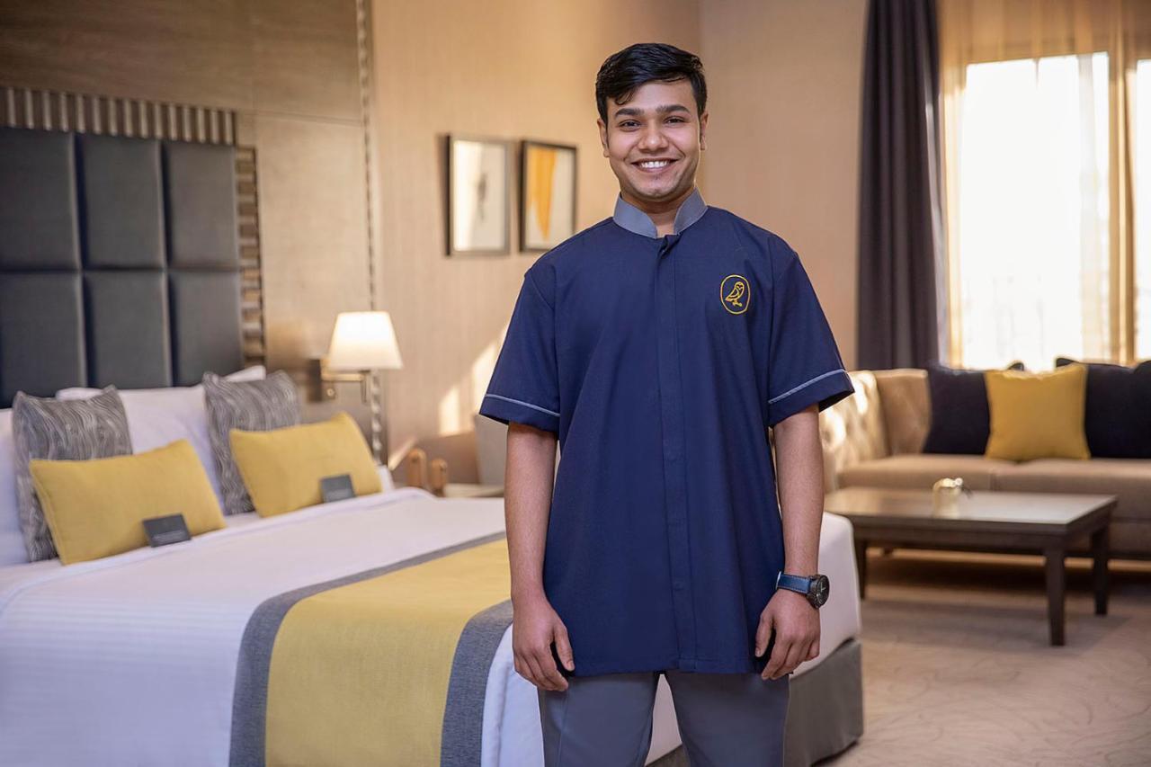 Voco Al Khobar By Ihg Hotel Kültér fotó A houseboy in a hotel