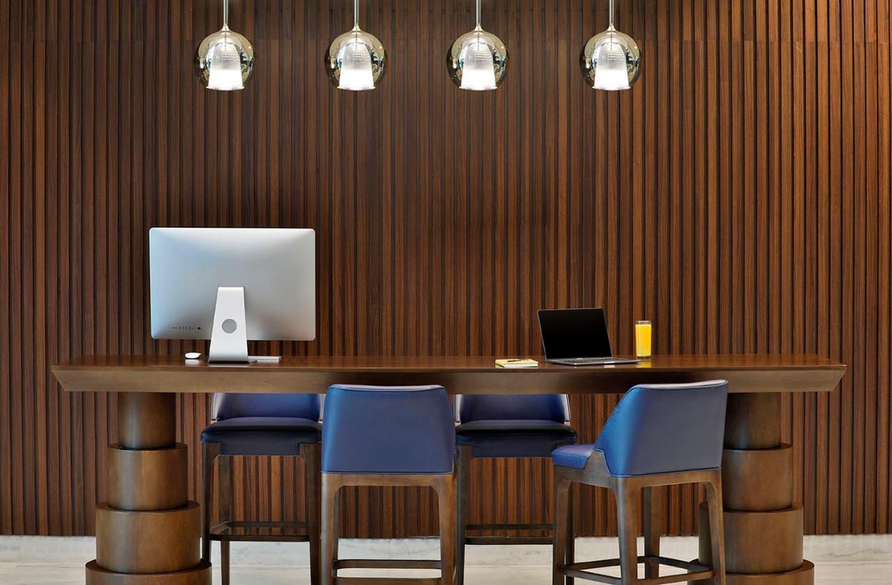 Voco Al Khobar By Ihg Hotel Kültér fotó Business Center