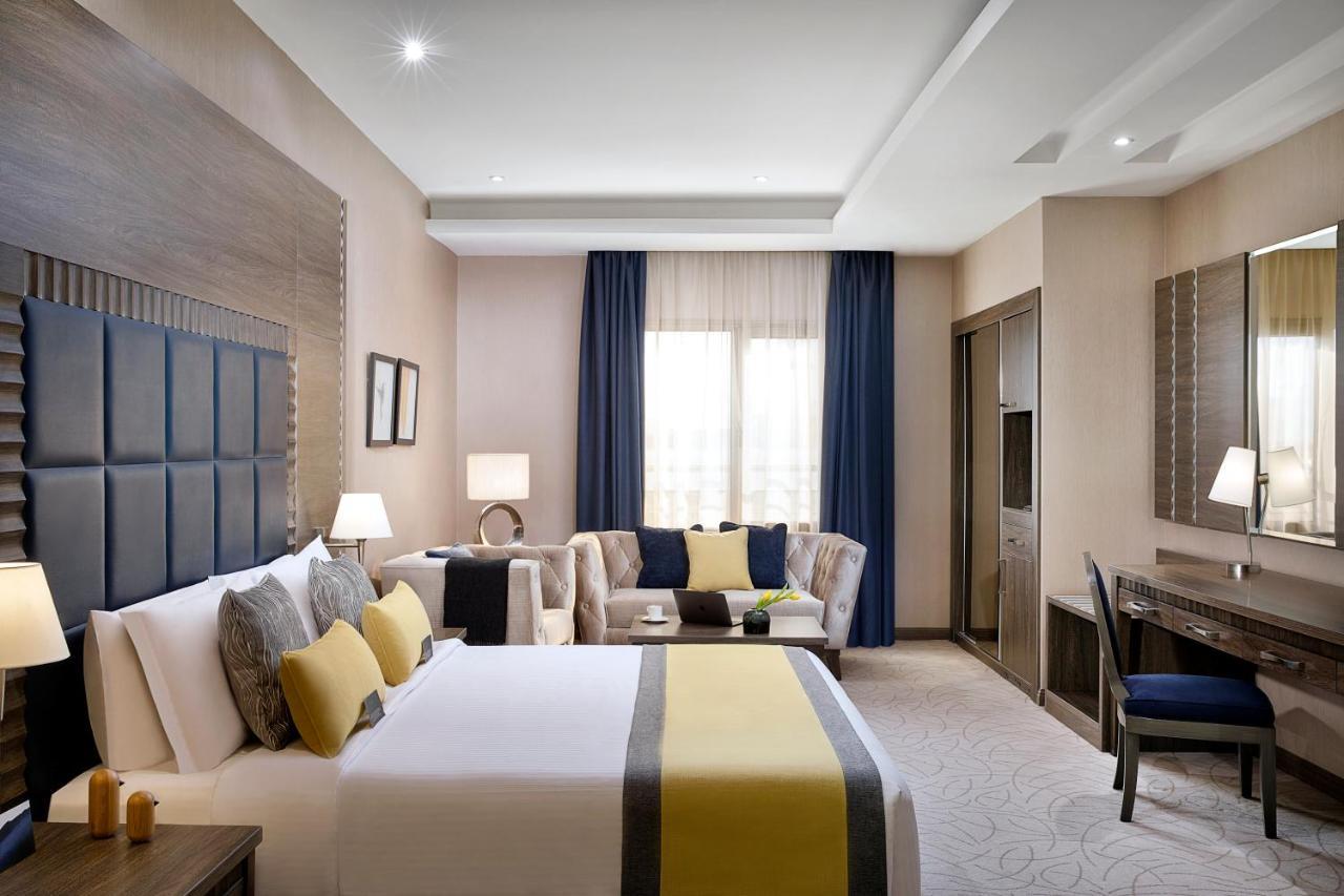 Voco Al Khobar By Ihg Hotel Kültér fotó Deluxe Room